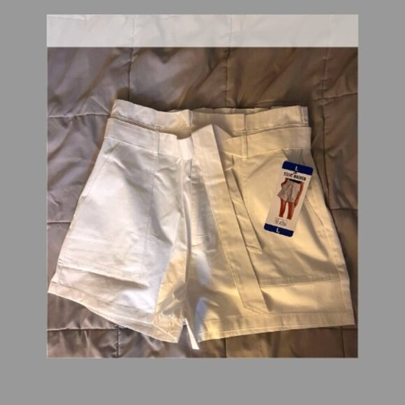 Steve Madden Ladies' Cinch Short - Picture 5 of 7